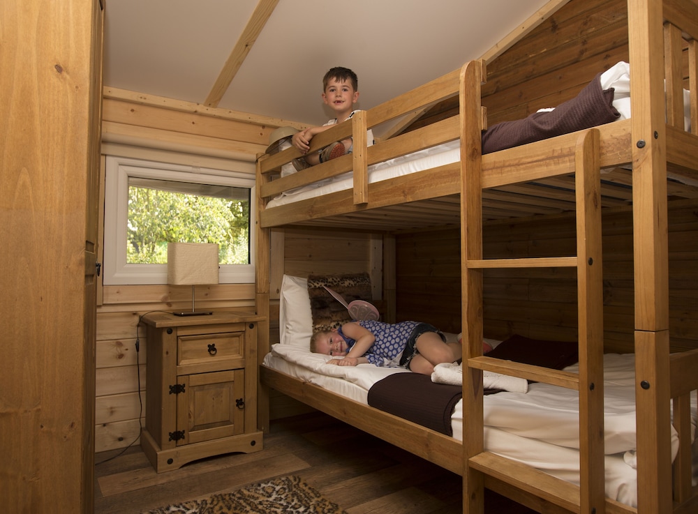 Comfort Mobile Home, 2 Bedrooms photo 2