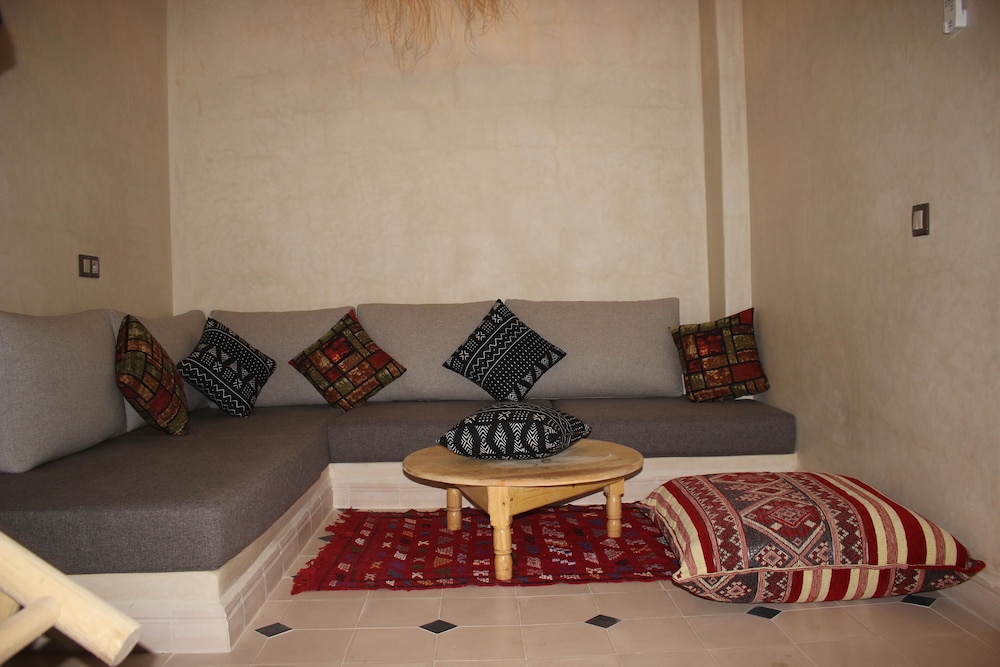 Comfort Apartment photo 2