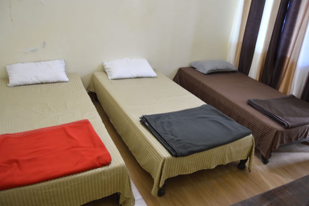 Economy Shared Dormitory, 3 Twin Beds, Mountain View photo 1