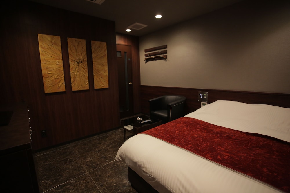 Basic Double Room photo 1