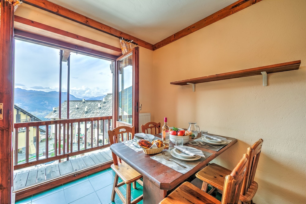 Family Apartment, 1 Bedroom, Mountainside (Grange Hike & Ski - 38d Sestriere) photo 2