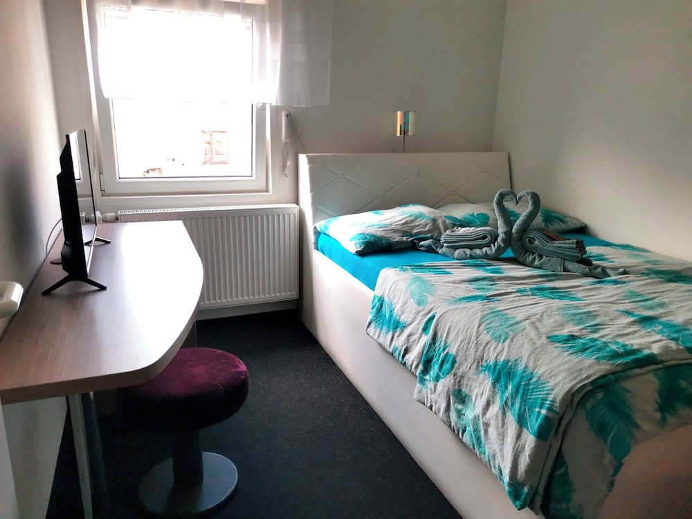 Basic Double Room photo 3