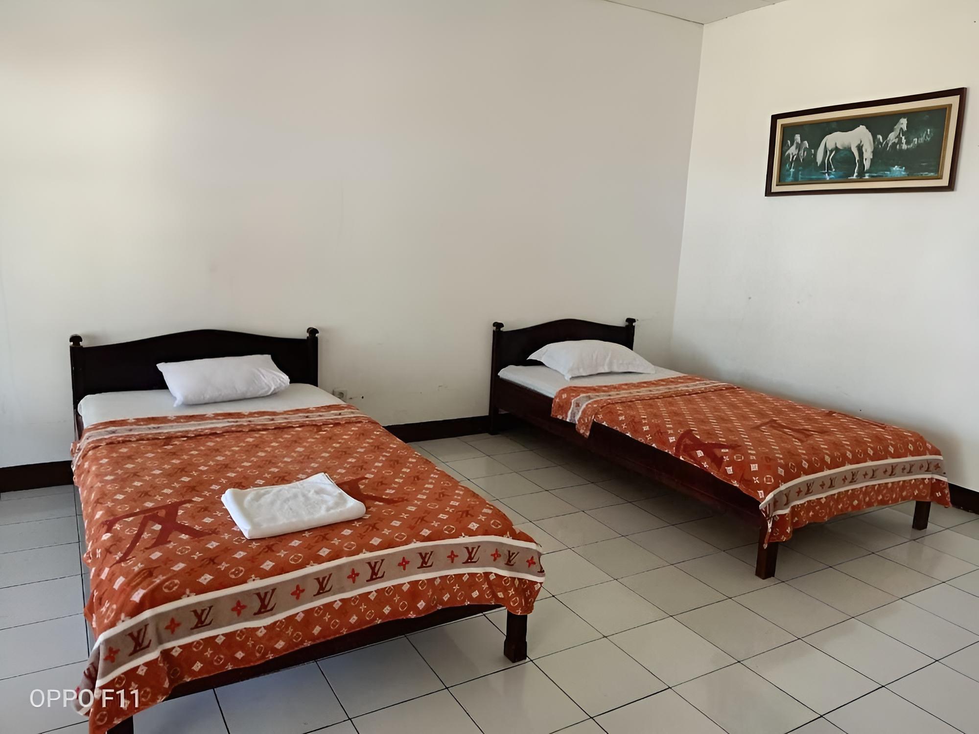 Standard Double or Twin Room photo 1