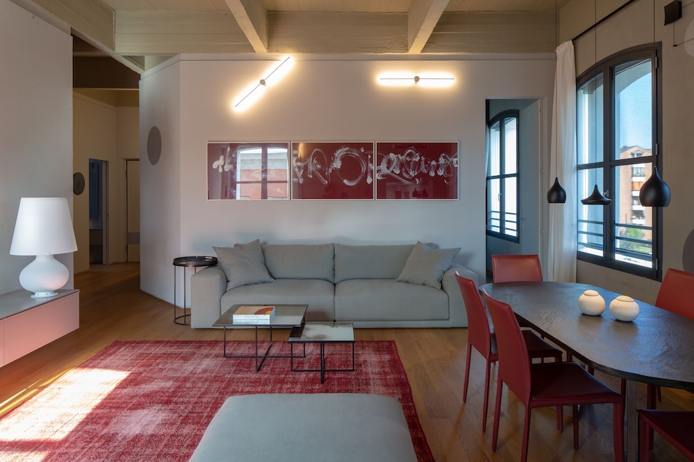 Premier Loft photo 3