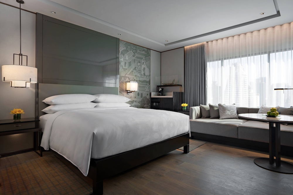 Room, 1 King Bed, City View
