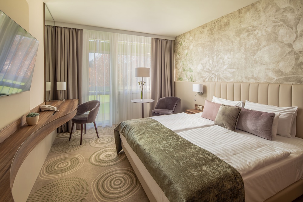 Deluxe Double Room, Balcony