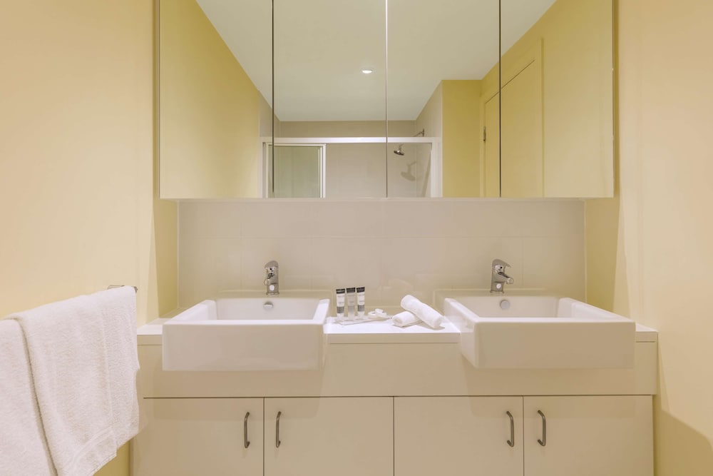 Three Bedroom Apartment (No Housekeeping) - Photo 10