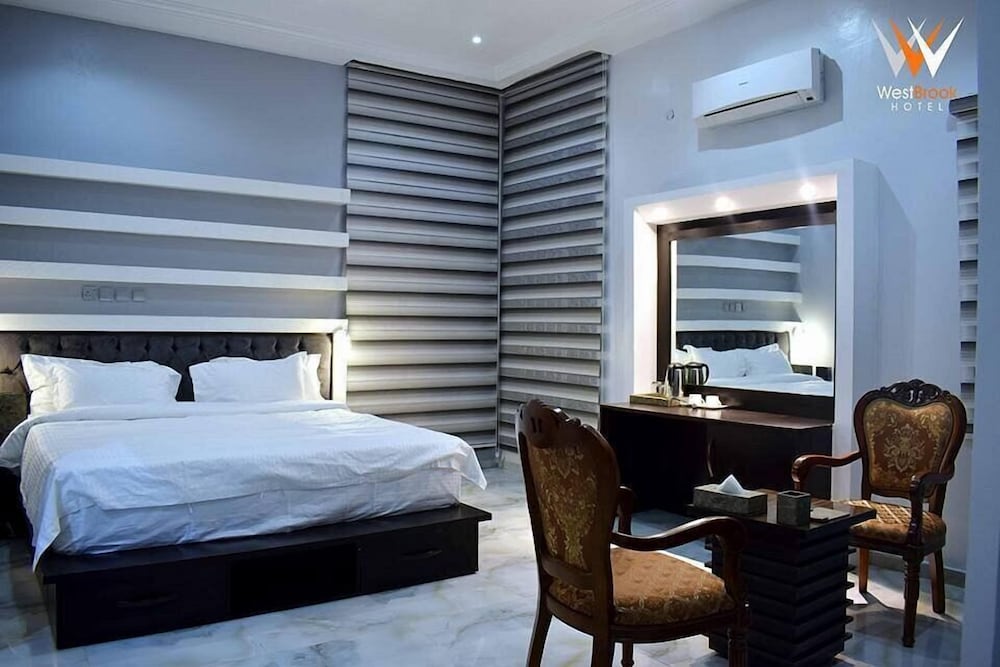 Deluxe Room, City View photo 1