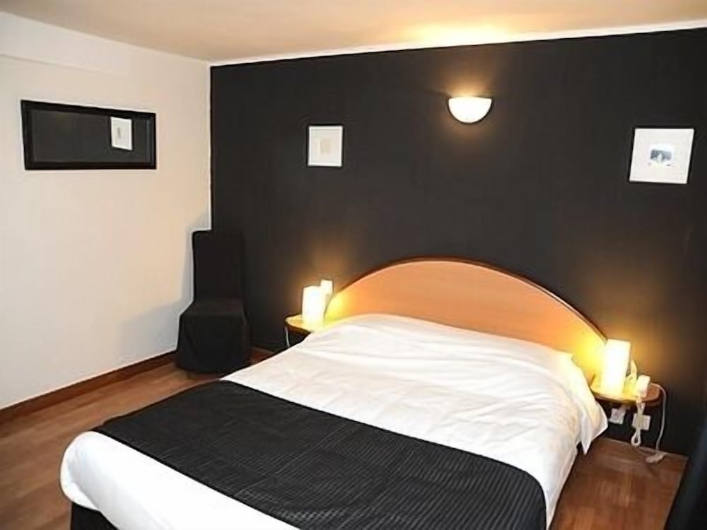 Standard Room photo 3