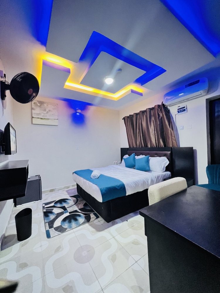 Royal Room photo 1