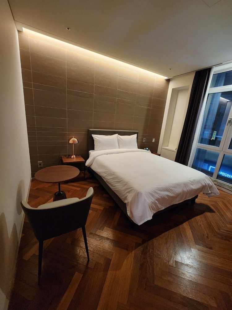 Standard Double Room - Photo 1