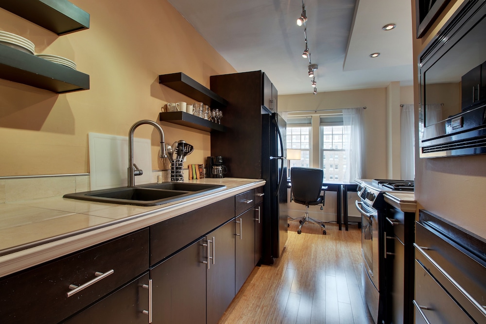 Junior Suite - City View