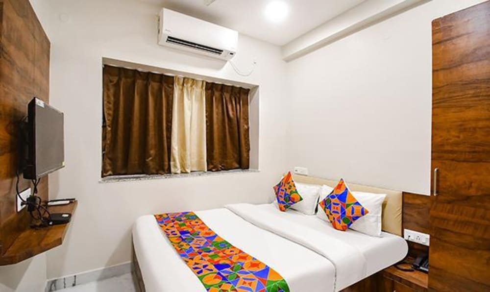 Deluxe Room - Photo 4