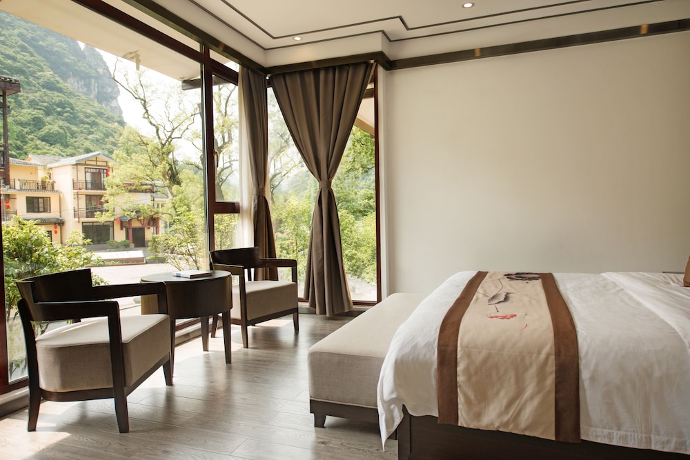 Family Triple Room, 1 Bedroom, Ensuite, Courtyard Area photo 3