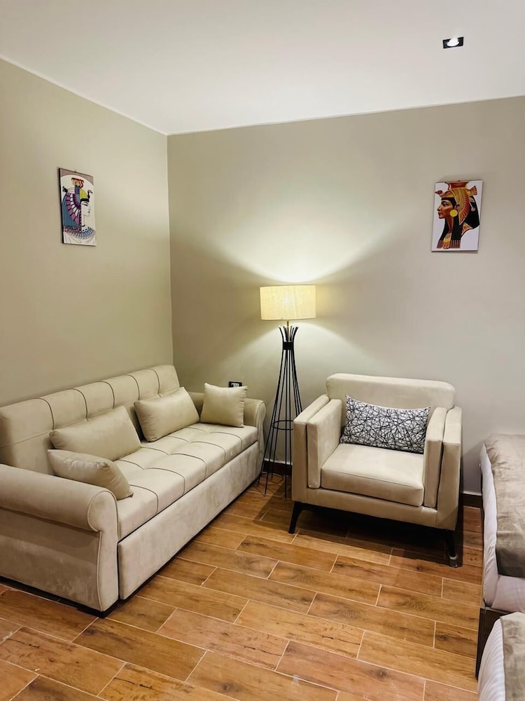 Deluxe Studio Suite photo 1