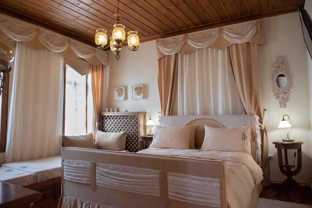 Traditional Villa photo 1