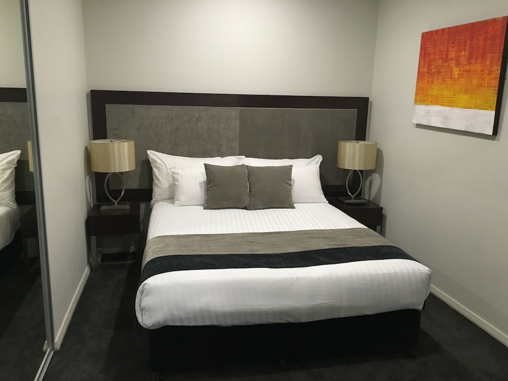 Interconnecting Suite photo 2