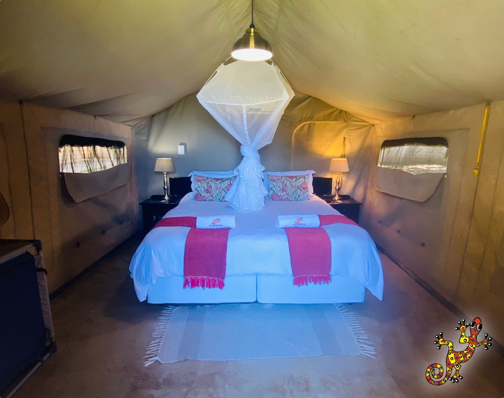 Luxury Tent, Shared Bathroom, River View