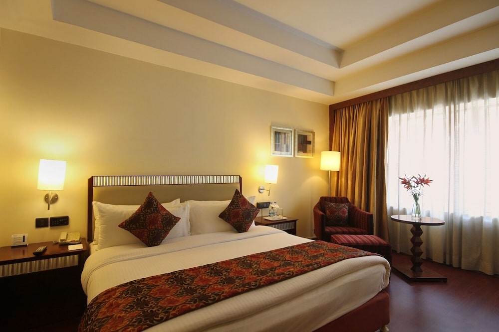 Deluxe Room, 1 Queen Bed (Deluxe Room Double) - Photo 1