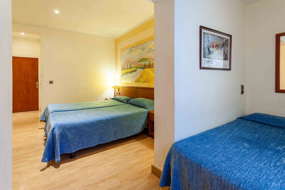 Family Triple Room photo 3