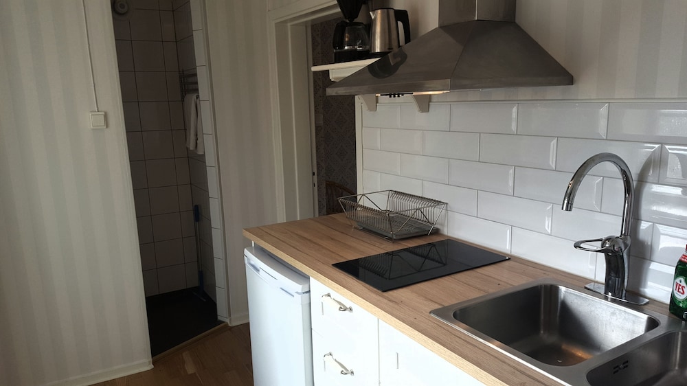 Standard Studio, 1 Bedroom, Kitchenette, Garden View photo 3