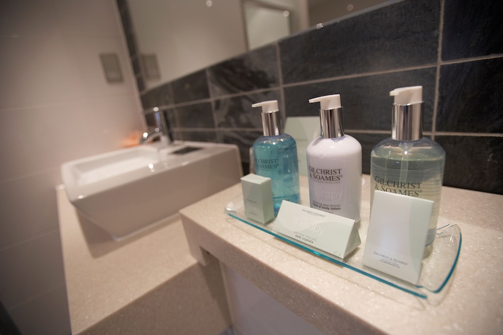 Luxury Studio Suite - Photo 8