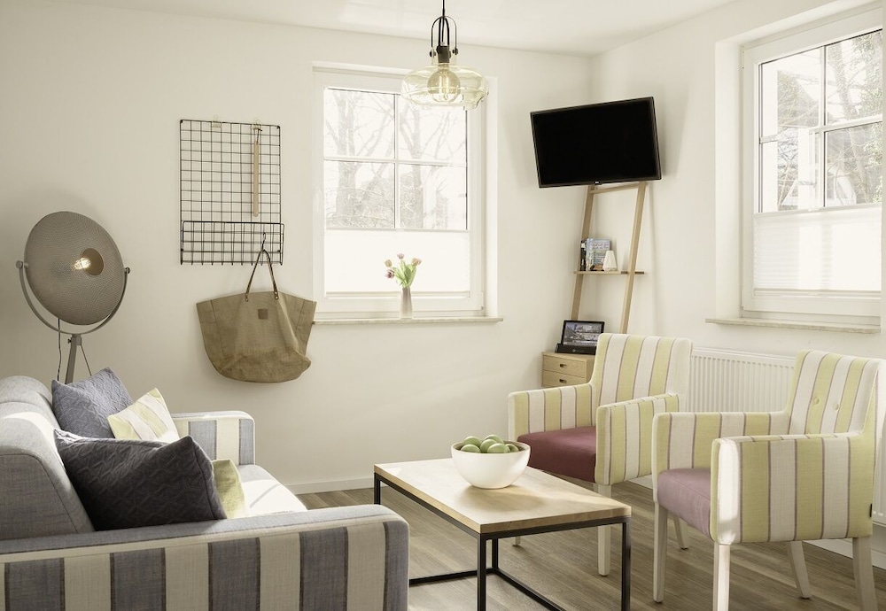 Double Room (Schattschneider)