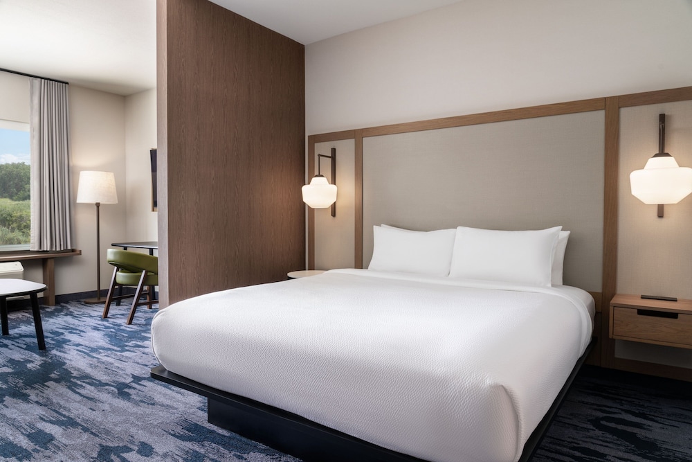 Suite, 1 King Bed with Sofa bed (Hearing Accessible) photo 2