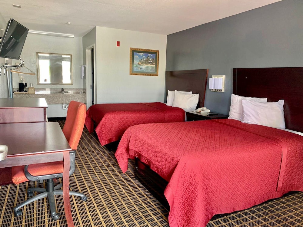 Room, 2 Double Beds, Smoking photo 1