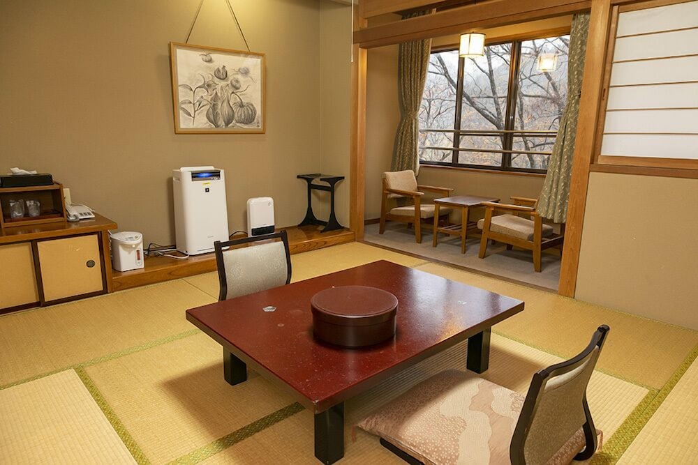 Japanese Style Room For 5 Guests