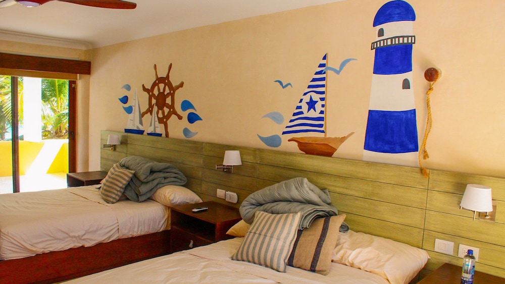 Luxury House photo 1