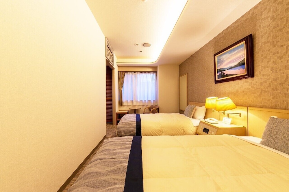 Twin Room, No Meal photo 2