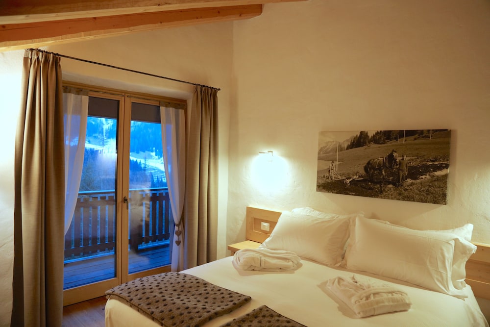 Suite (Eibn)