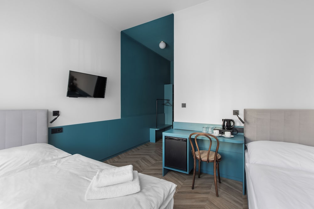 Superior Double or Twin Room - Photo 8