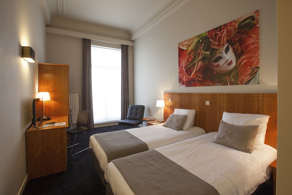 Standard Double Room - Photo 3