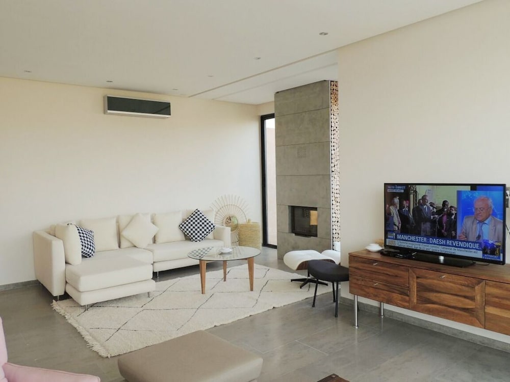 Villa, 6 Bedrooms photo 3