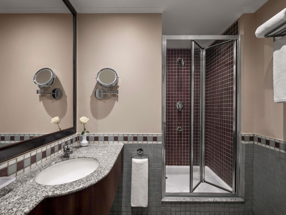 Classic Room, 2 Twin Beds (City or Courtyard view) - Photo 2