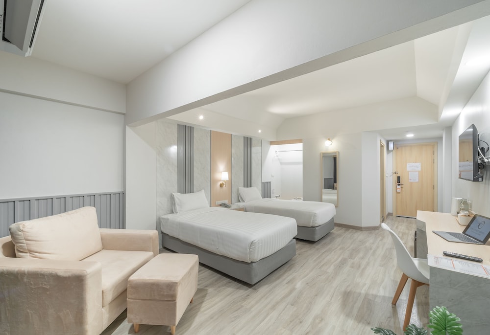 Deluxe Twin Room - Photo 1