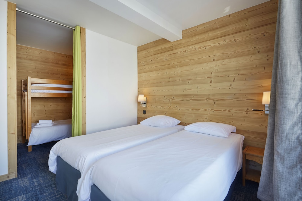 Standard Quadruple Room photo 3