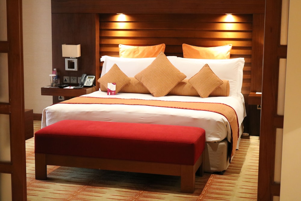Suite, 1 Bedroom, Balcony - Photo 20