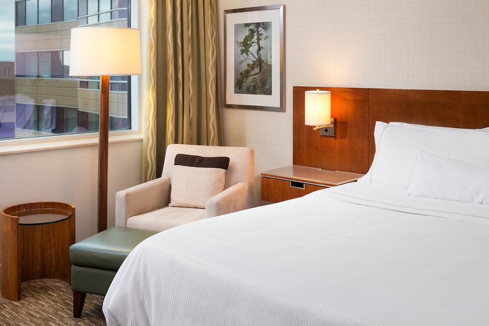 Executive Room, 1 King Bed - Photo 2