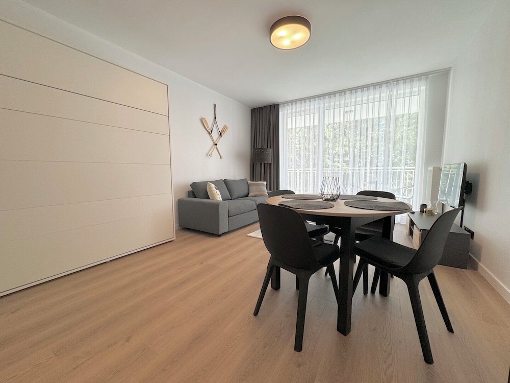 Classic Studio Suite, 1 Bedroom, Non Smoking, Balcony photo 3