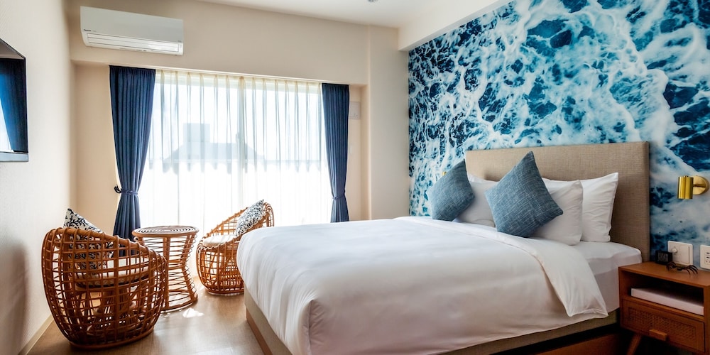 Superior Double Room, City View