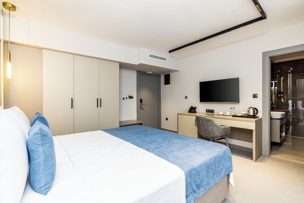 Economy Double Or Twin Room