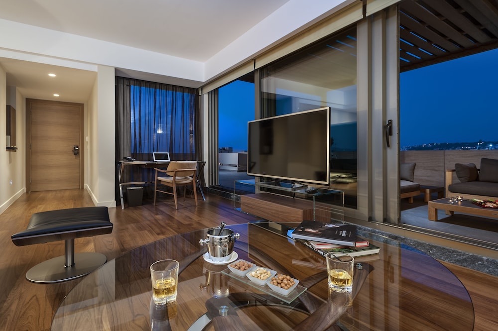 Penthouse (Suite) thumbnail 6