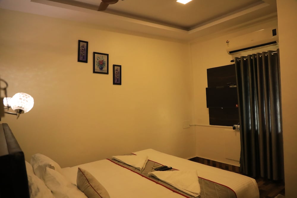 Standard Double Room - Photo 8