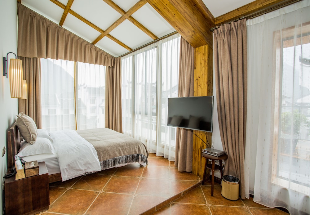 Deluxe Double Room photo 3