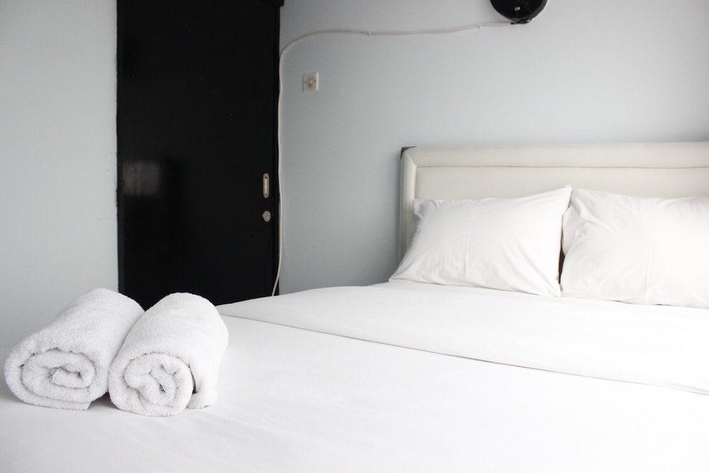 Room - Photo 3