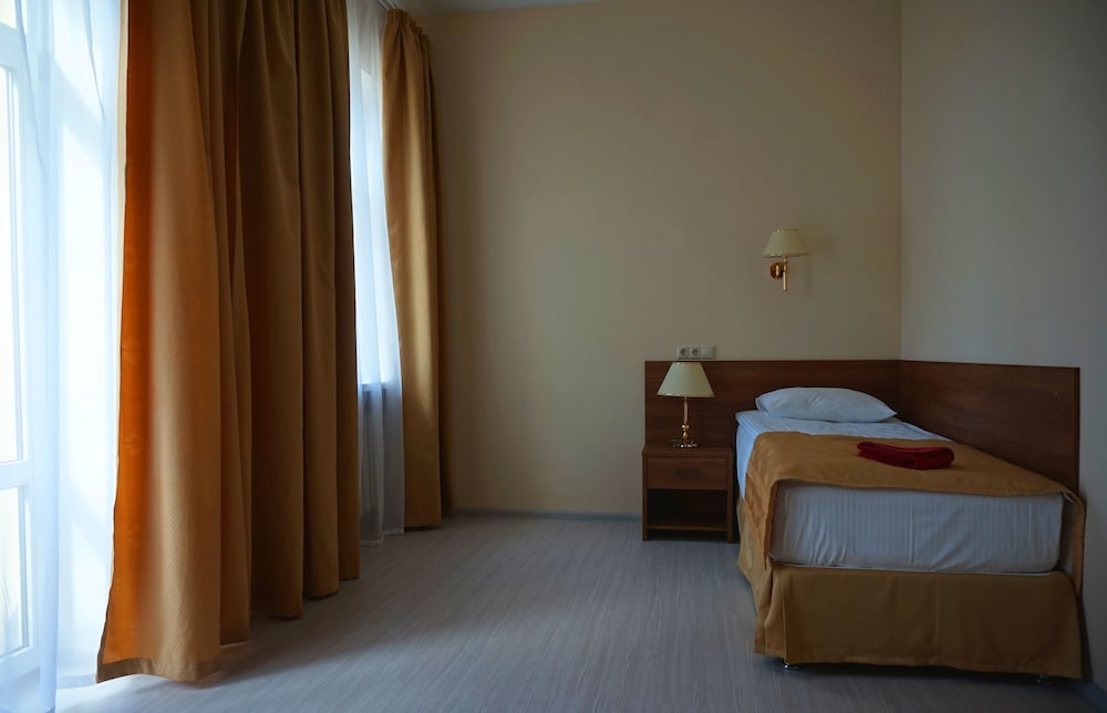 Business Single Room with Treatment