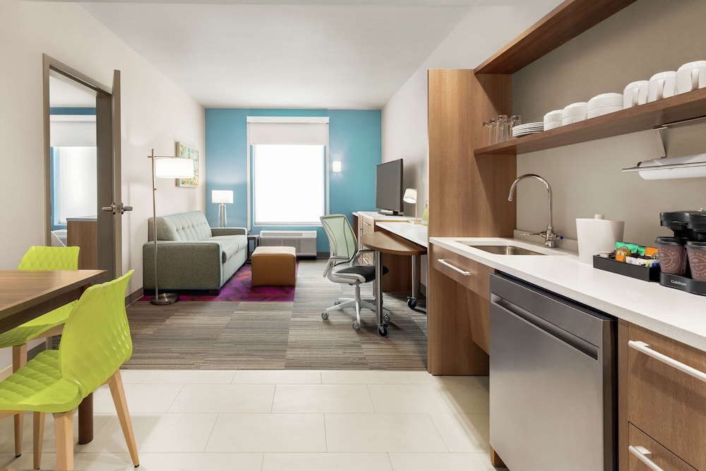ADA Accessible Suite, 1 King Bed, Accessible (Hearing) - Photo 1